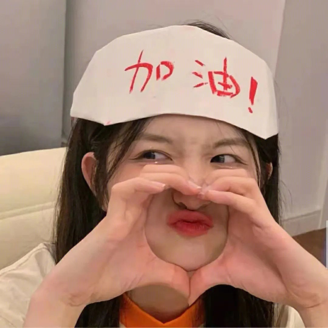 空房间里的女人